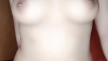 Janet Jilbab Sange Colmek Pake Jari dan Botol