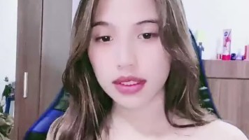 Echa Toket Basah Menggoda Bugil Mango