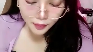 Selina MILF Toket Busui Omek Manja