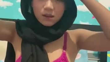 Putri Andani Sange Ngangkang Kobel Meki